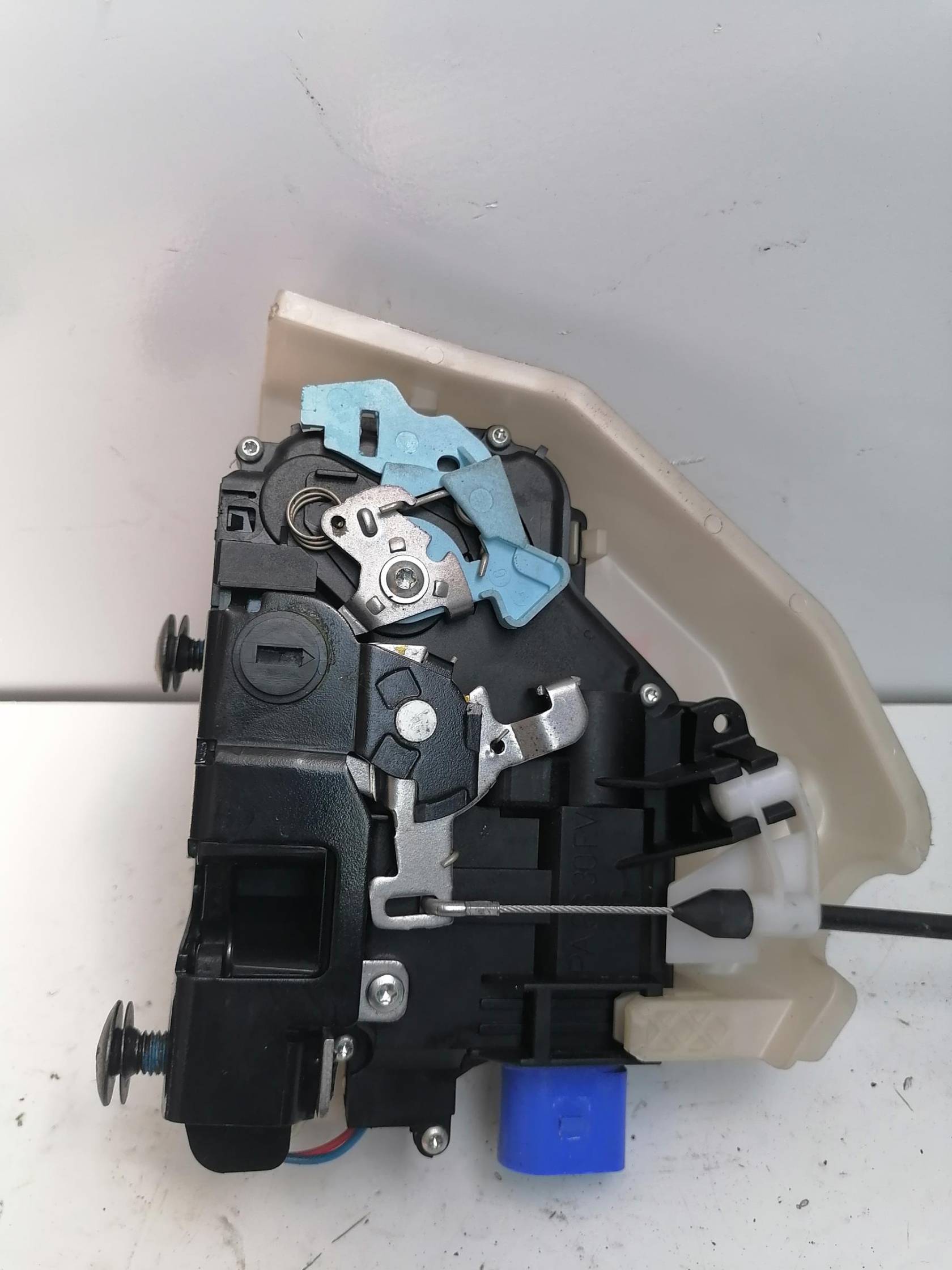 Serratura porta post. sx.